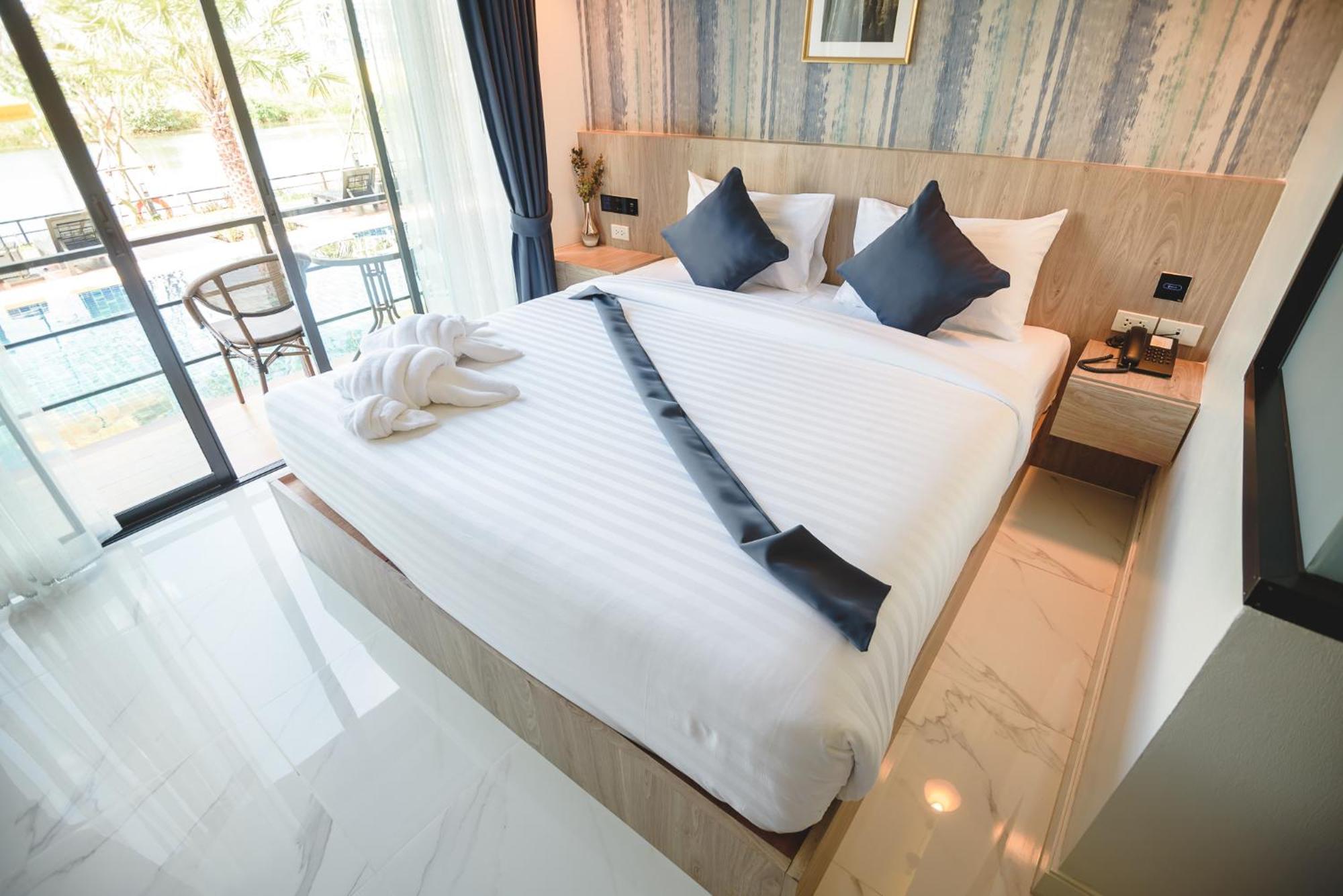 Phuengluang Riverside Hotel Chanthaburi Exterior foto